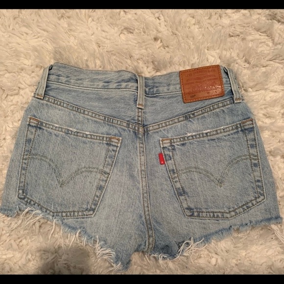 Levi’s 501 shorts - Picture 2 of 3